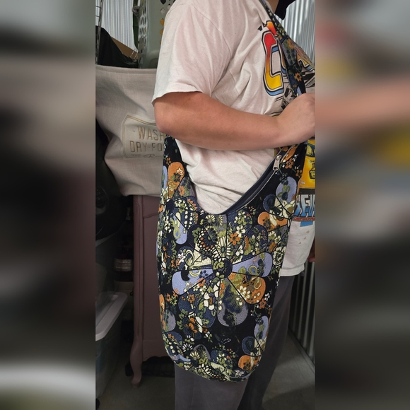 Hobo Bag ~ Long Handle & lots of room for all your things! - Picture 5 of 7